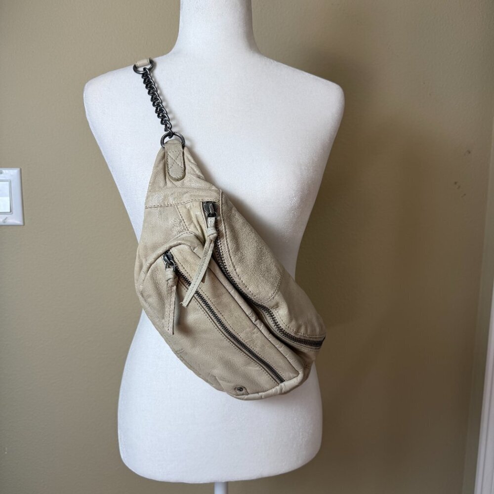 FREE PEOPLE Archer Leather Sling Bag Fanny Pack Cream Crossbody Bag - Picture 2 of 7